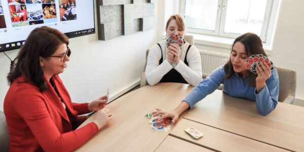 Photo Virtual team meeting